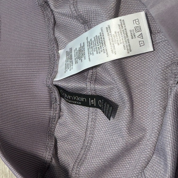 Calvin Klein Shorts - Picture 2 of 6